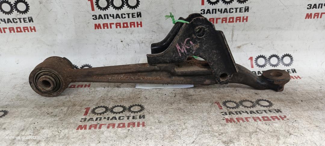 Рычаг передний правый TOYOTA MARK II GX100 1GFE 4861039045 контрактная