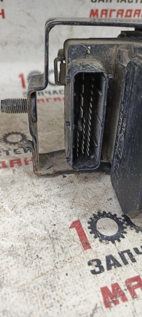 Блок abs FORESTER SG5 EJ201 Блок abs FORESTER SG5 EJ201