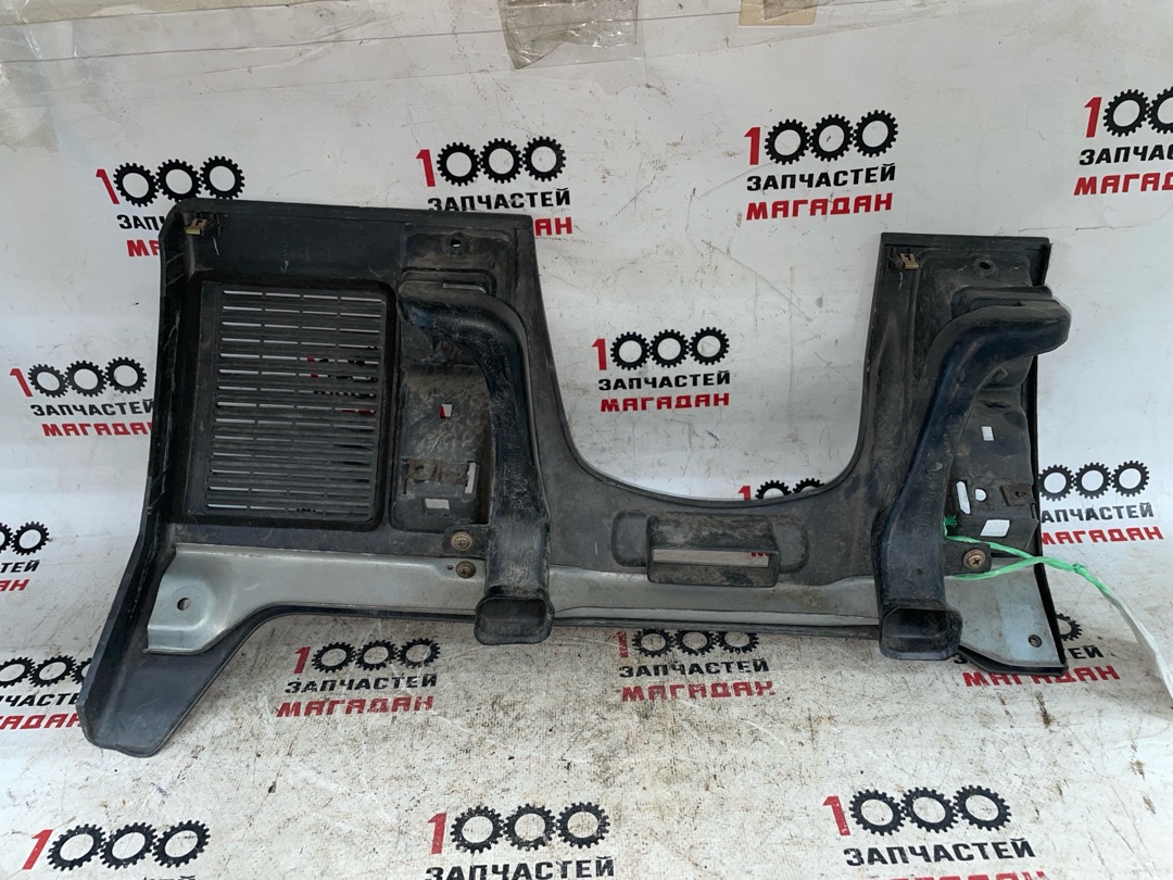 Консоль под рулевой колонкой передний PAJERO V24 4D56
