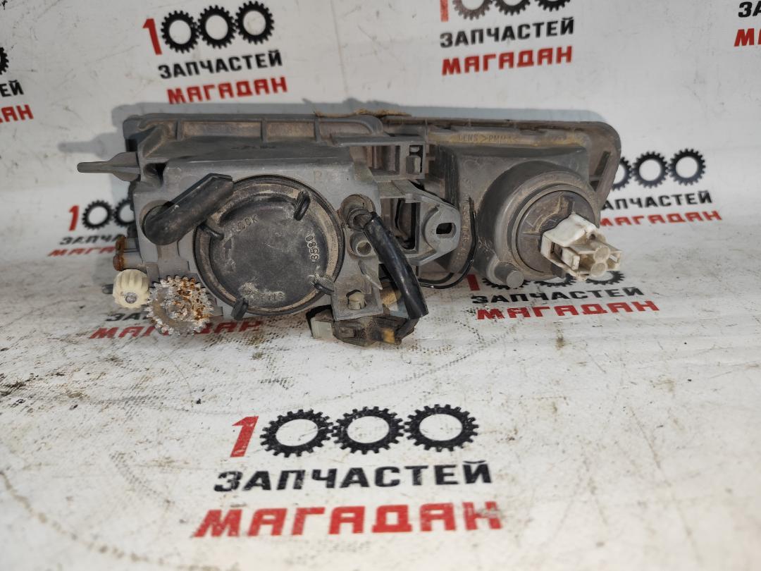 Повторитель в бампер передний правый CHARIOT N33W