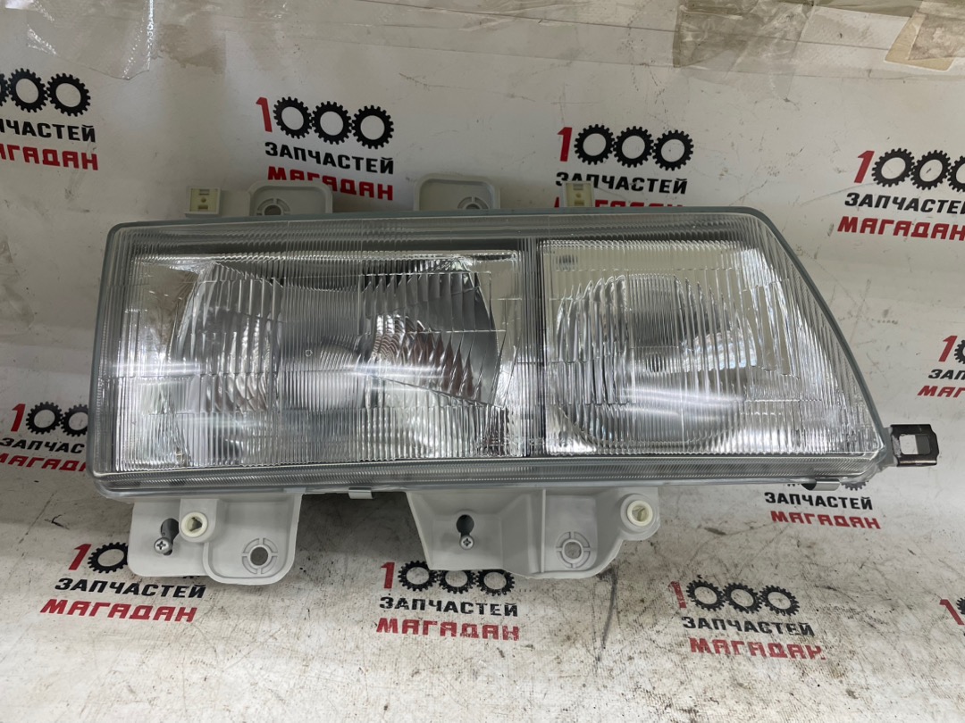 Фара передняя правая ISUZU ELF NHB5SF 4BD1 2131114RLDE новая