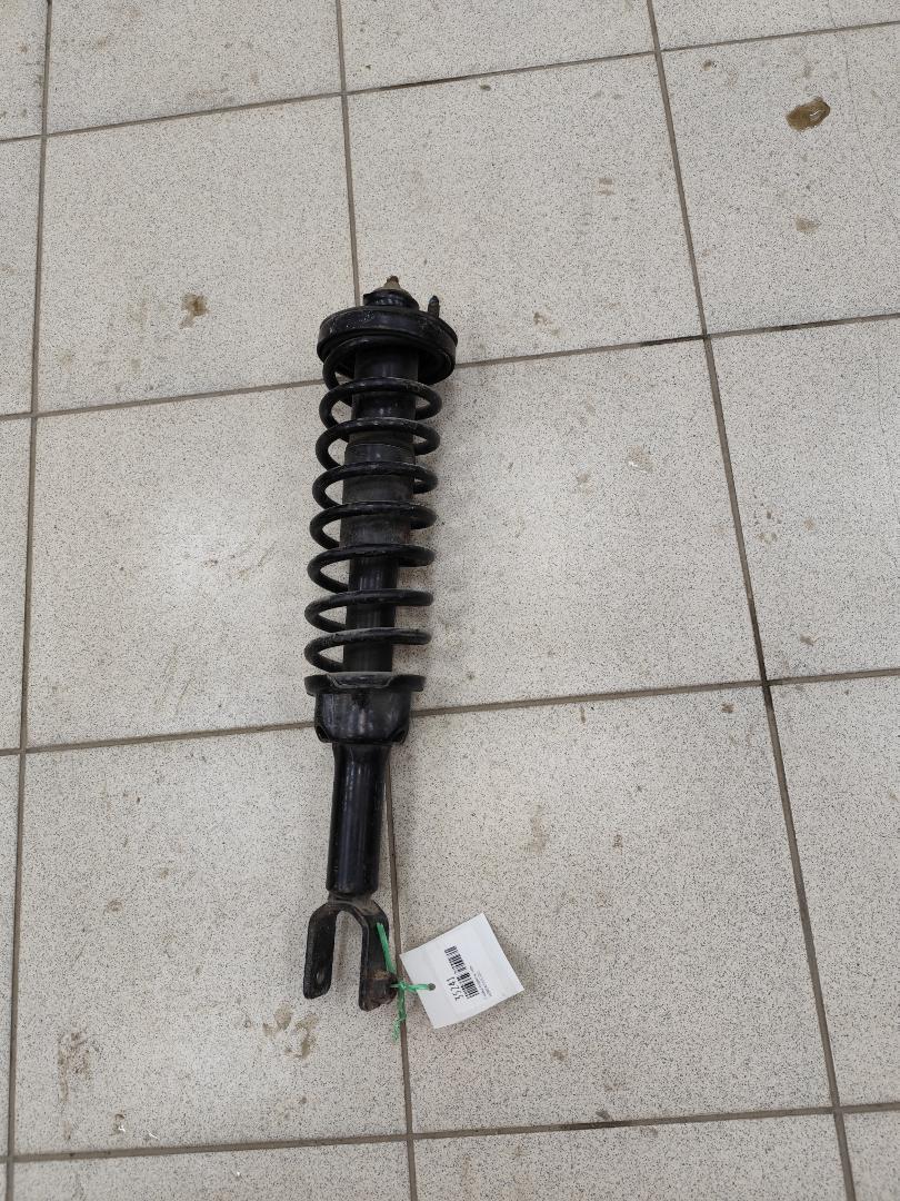 Запчасть стойка подвески задняя HONDA CIVIC EK1 52610S04G11 контрактная Стойка подвески задняя HONDA CIVIC EK1 52610S04G11 контрактная