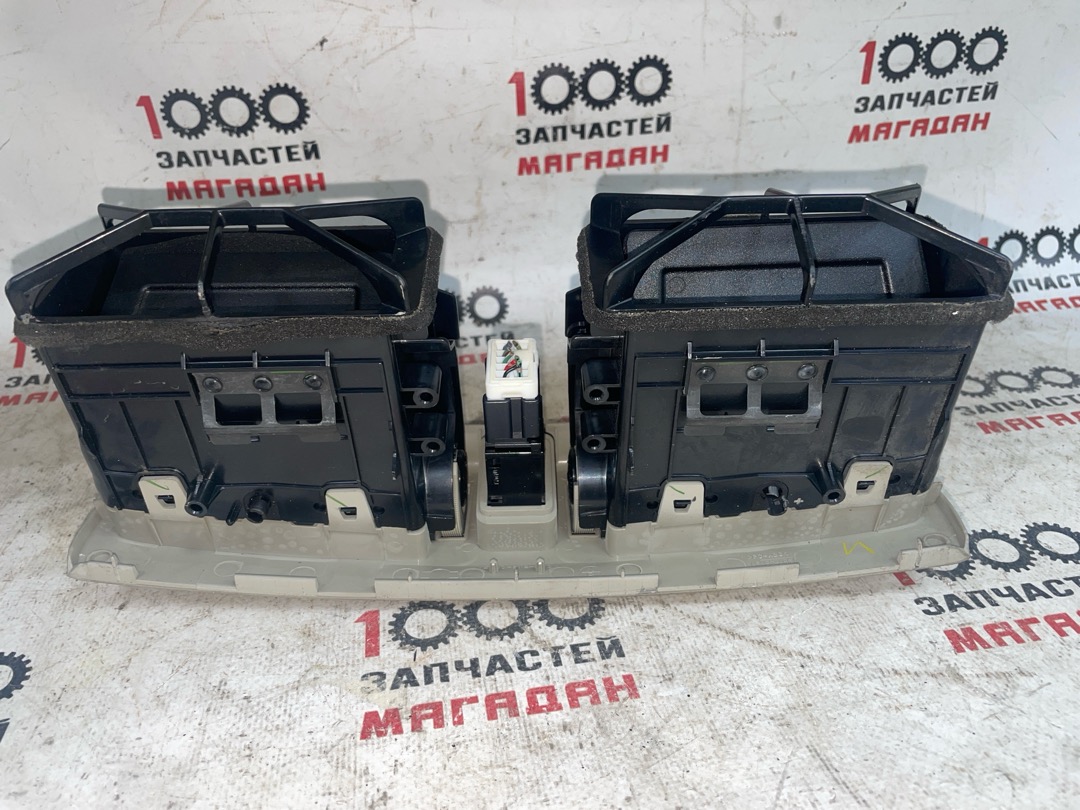 Консоль печки передний CEDRIC ENY34 RB25DET Консоль печки передний CEDRIC ENY34 RB25DET