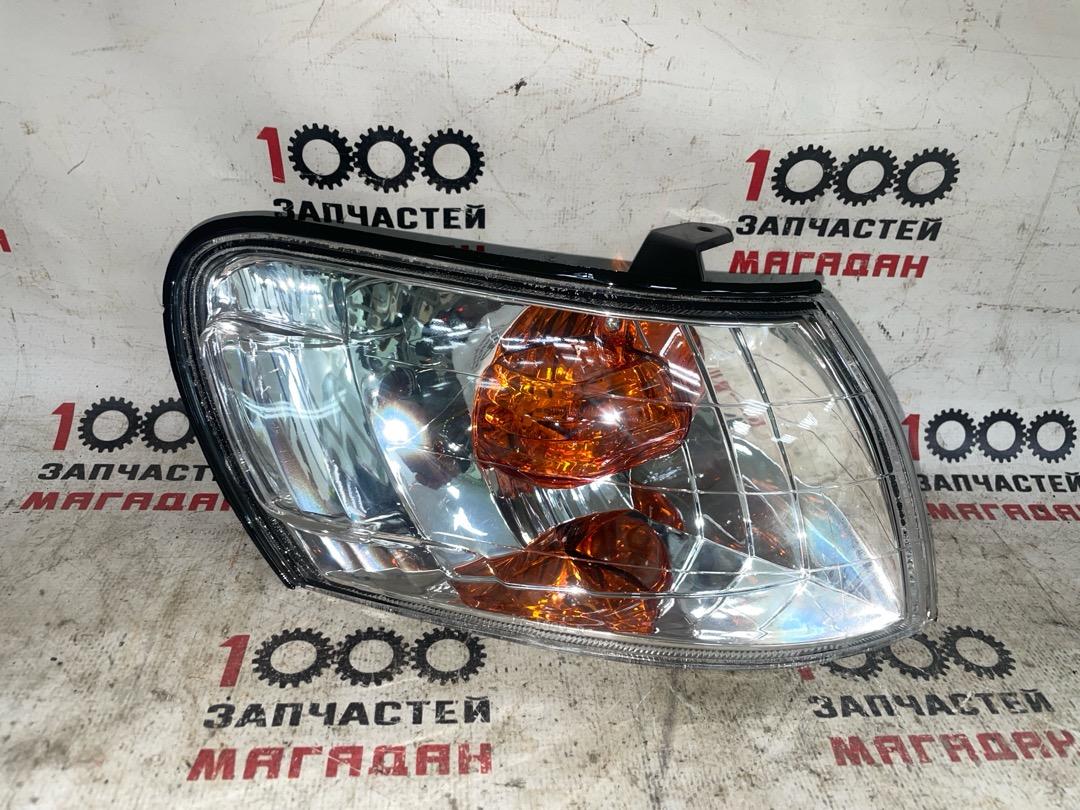 Габарит передний правый TOYOTA COROLLA AE100 2C 171509AR новая