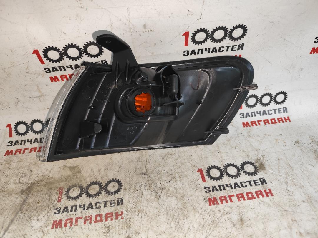 Габарит передний правый COROLLA 1997-2002 AE100 4AFE Габарит передний правый COROLLA 1997-2002 AE100 4AFE