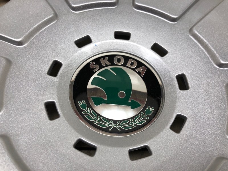 КОЛПАК КОЛЕСА OCTAVIA 2004 1Z3 AZV
