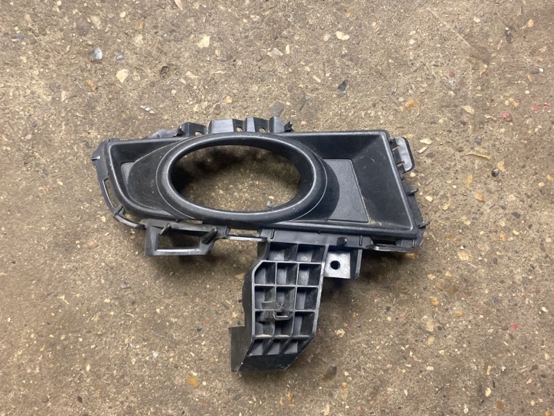 ОКАНТОВКА ПТФ MAZDA MAZDA 3 2003 2004 2005 2006 2007 2008 BK 1.6 Б/У