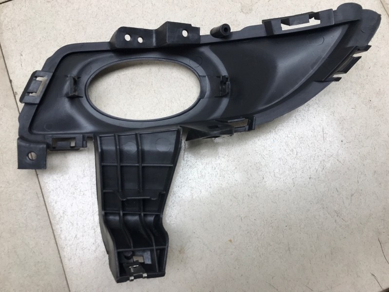 ОКАНТОВКА ПТФ передняя правая MAZDA 3 2003 2004 2005 2006 BK