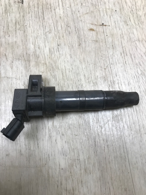 Катушка зажигания передняя HYUNDAI IX-35 2010 2011 2012 2013 2014 2015 2016 2017 2018 2019 2020 273003F100 Б/У