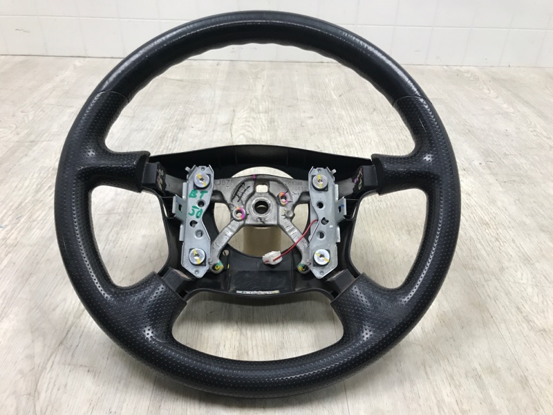 Руль Mazda Bt-50 (б/у) Руль Mazda Bt-50 (б/у)