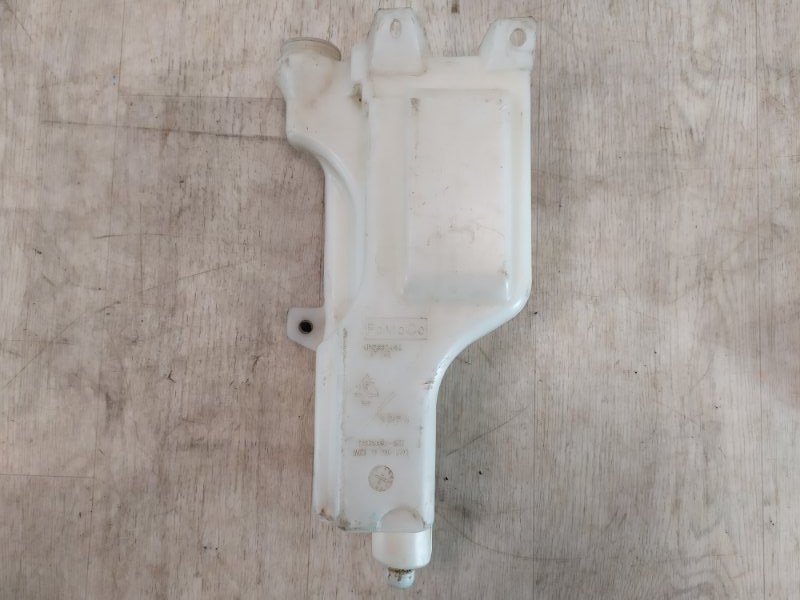 Бачок омывателя MAZDA BT-50 JR5667480 Б/У