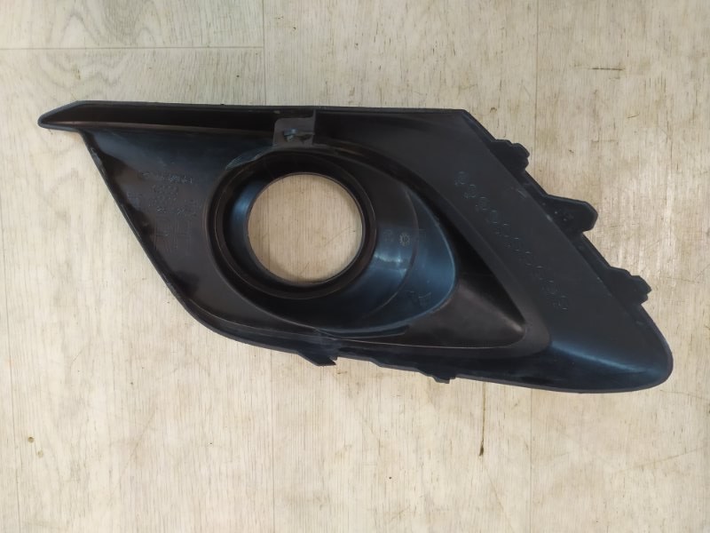 ОКАНТОВКА ПТФ передняя правая MAZDA 3 2013 2013 2014 2015 2016 BM