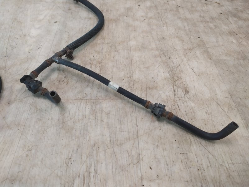 ТРУБКА ФОРСУНОК ОМЫВАТЕЛЯ ФАР LEGACY 2009 B4