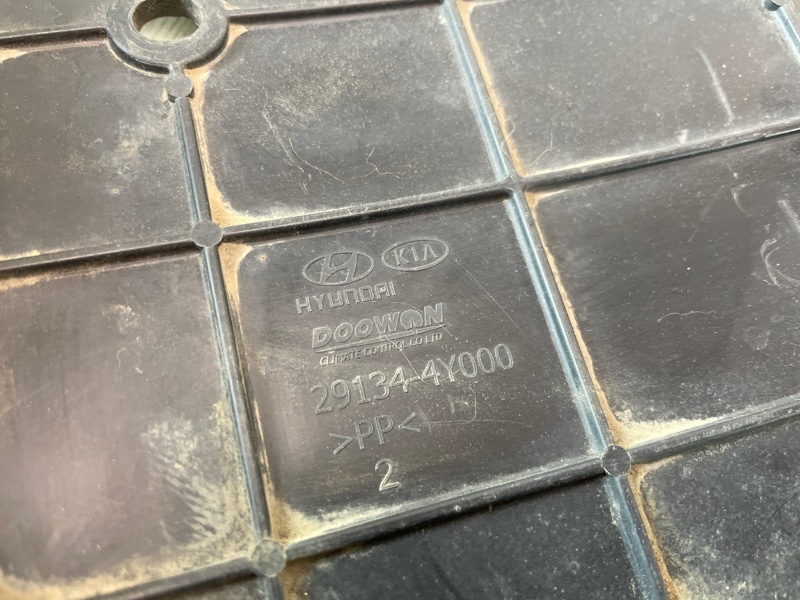ПЫЛЬНИК передний HYUNDAI SOLARIS 1