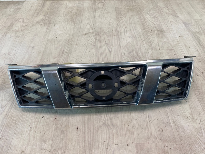 Решетка радиатора NISSAN X-TRAIL 2007 2008 2009 2010 2011 T31 62310JG50A Б/У