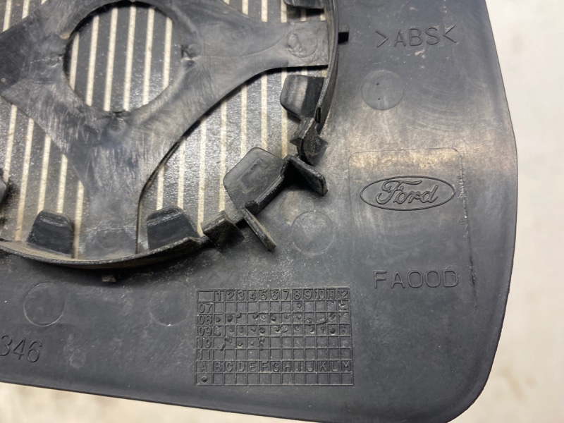 ЗЕРКАЛЬНЫЙ ЭЛЕМЕНТ правый FOCUS 2 2008 2009 2010