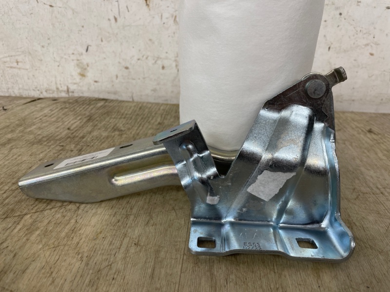 Петля капота левая NISSAN QASHQAI 2 2013 2014 2015 2016 2017 2018 2019 2020 2021 2022 654014EA0A новая