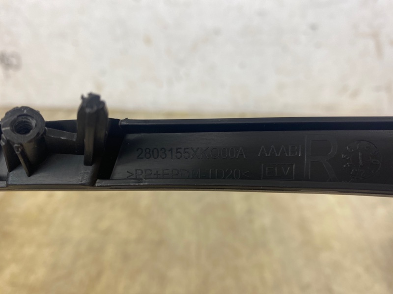 НАКЛАДКА передняя правая F7 2019 2020 2021 2022