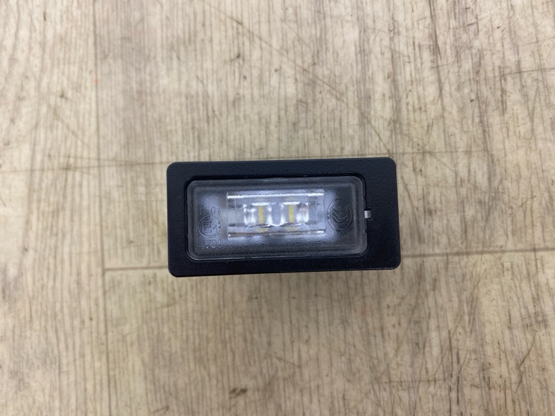 ФОНАРЬ ПОДСВЕТКИ НОМЕРНОГО ЗНАКА F7 2024 2025