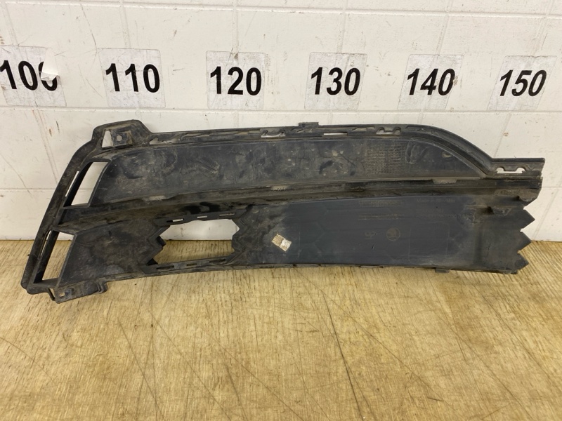 РЕШЕТКА БАМПЕРА передняя левая KAROQ 2017 2018 2019 2020 РЕШЕТКА БАМПЕРА передняя левая KAROQ 2017 2018 2019 2020