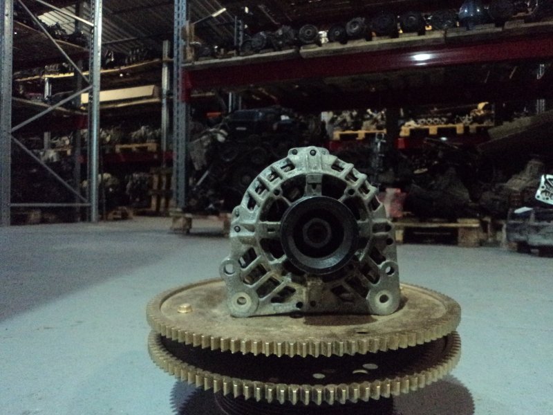 Генератор Audi A3 8L1 (б/у) Генератор Audi A3 8L1 (б/у)