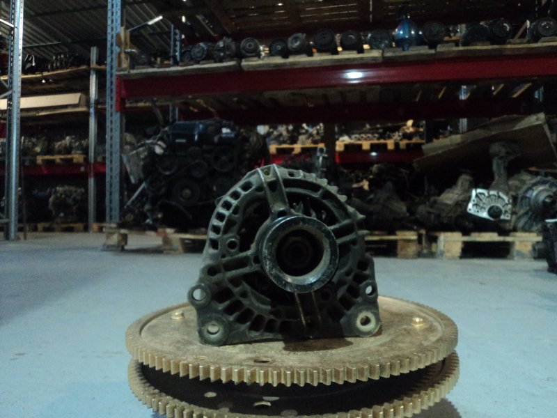 Генератор Audi A3 8L1 (б/у) Генератор Audi A3 8L1 (б/у)