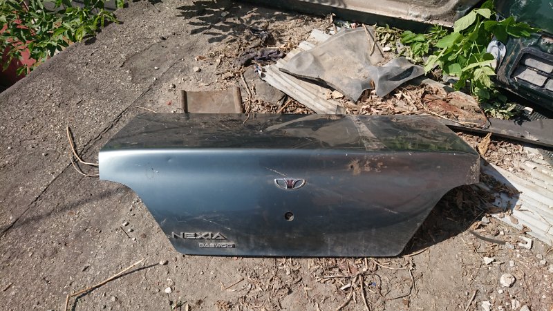 Крышка багажника Daewoo Nexia 1999 задняя (б/у)