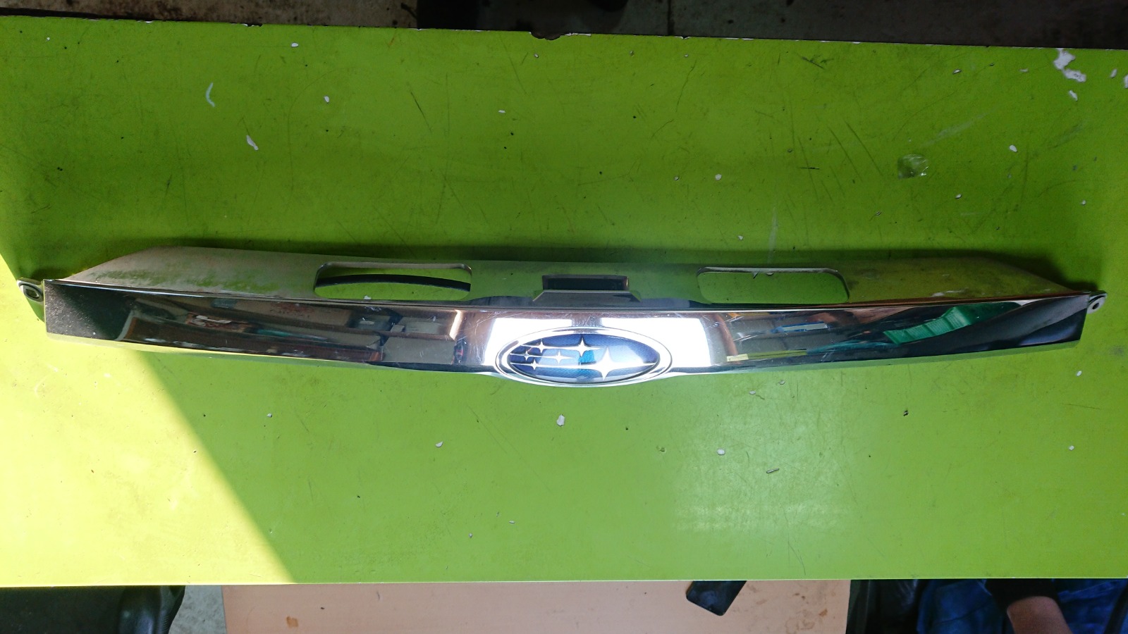 Накладка декоративная Subaru Impreza GH задняя (б/у)