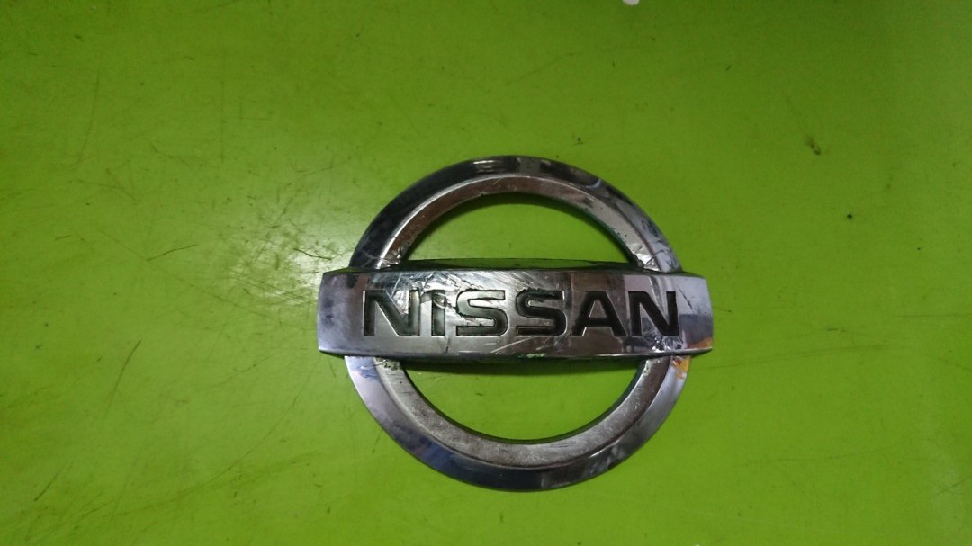 Эмблема Nissan Note E11 CR14DE 2007 (б/у)