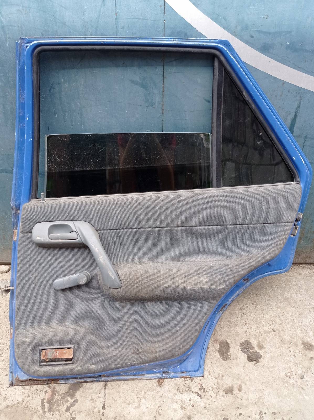 Дверь задняя правая Skoda Felicia