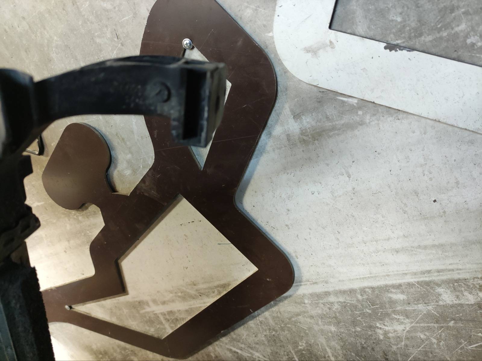 Радиатор ДВС Laguna 3