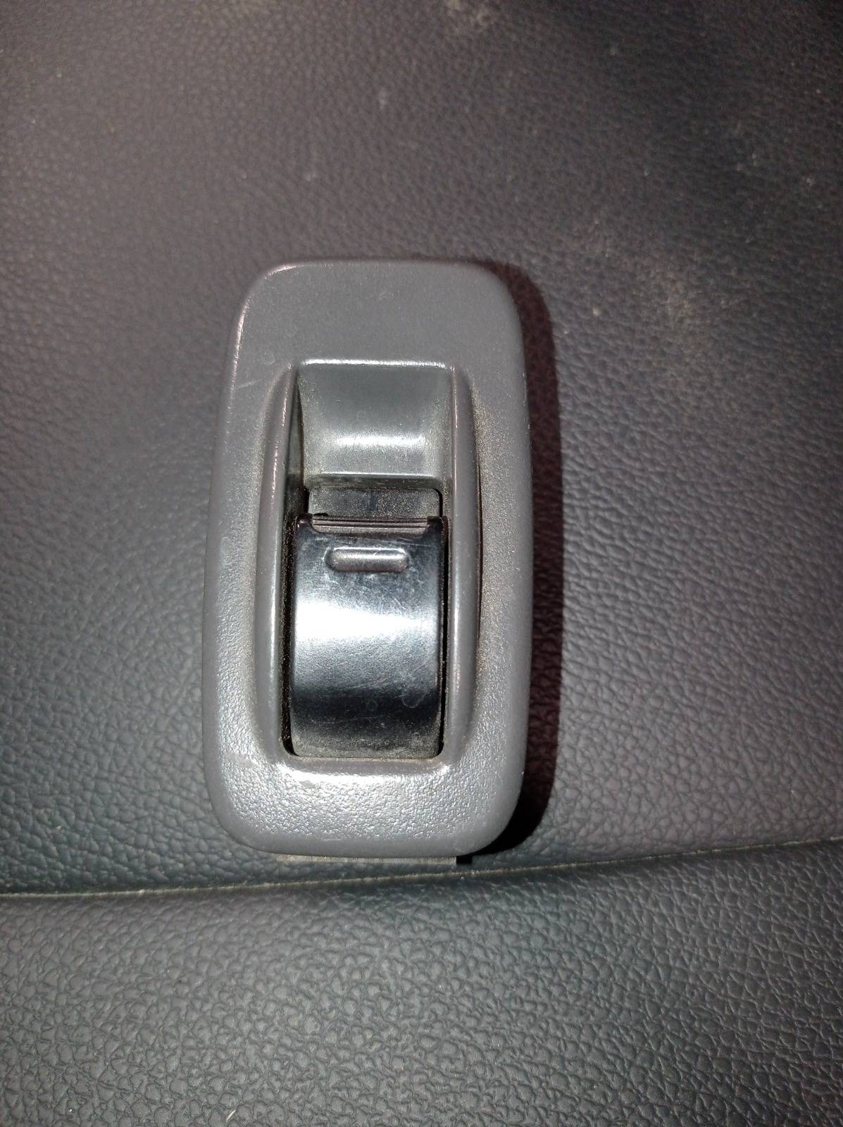 Кнопка стеклоподъёмника Toyota Camry XV10 5SFE 1994 передняя правая (б/у)