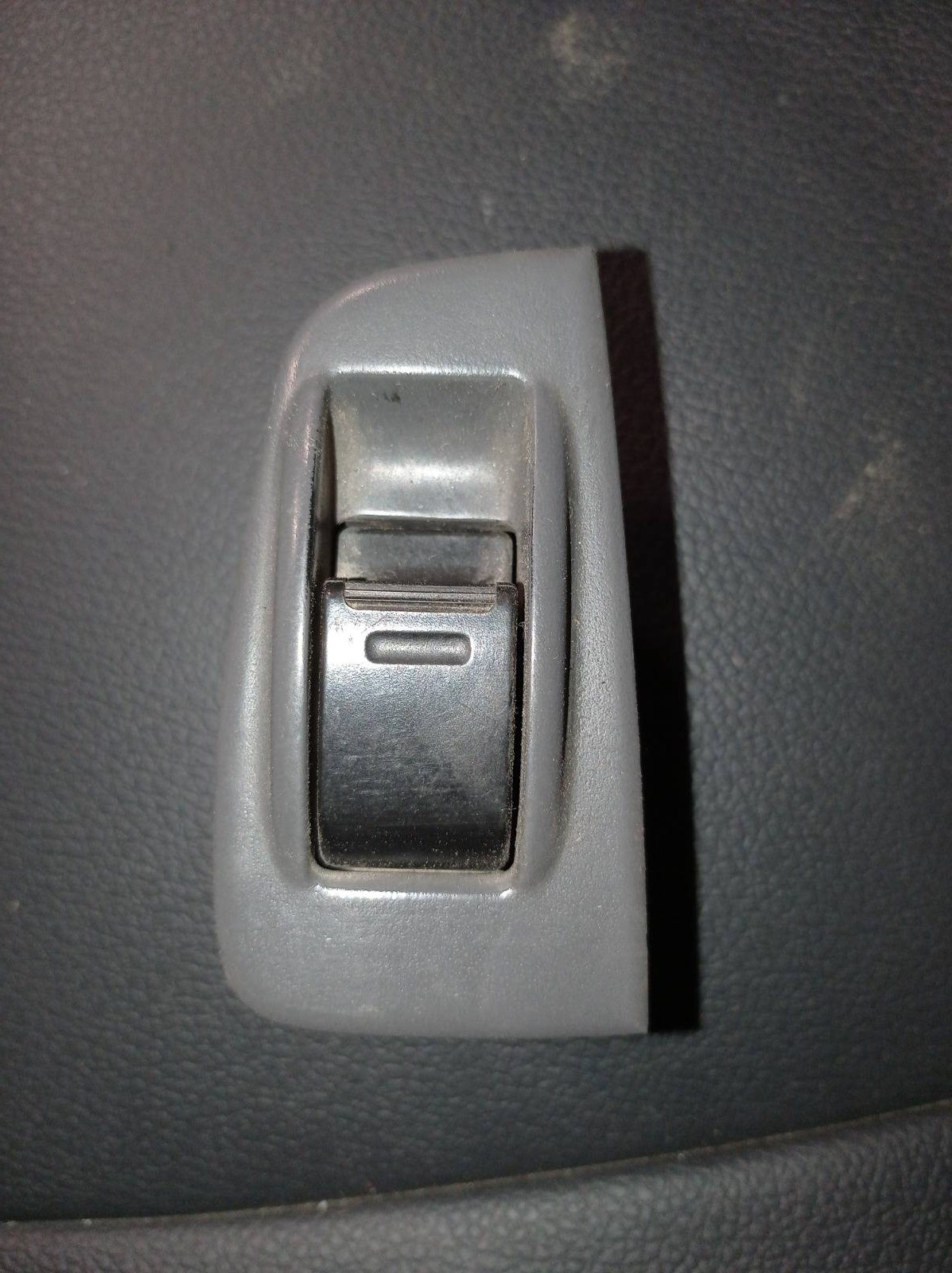 Кнопка стеклоподъёмника Toyota Camry XV10 5SFE 1994 задняя правая (б/у)