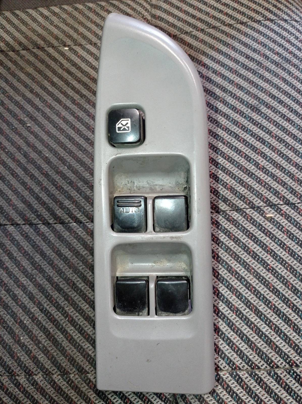 Блок управления стеклами Subaru Impreza GC GF передний левый (б/у)