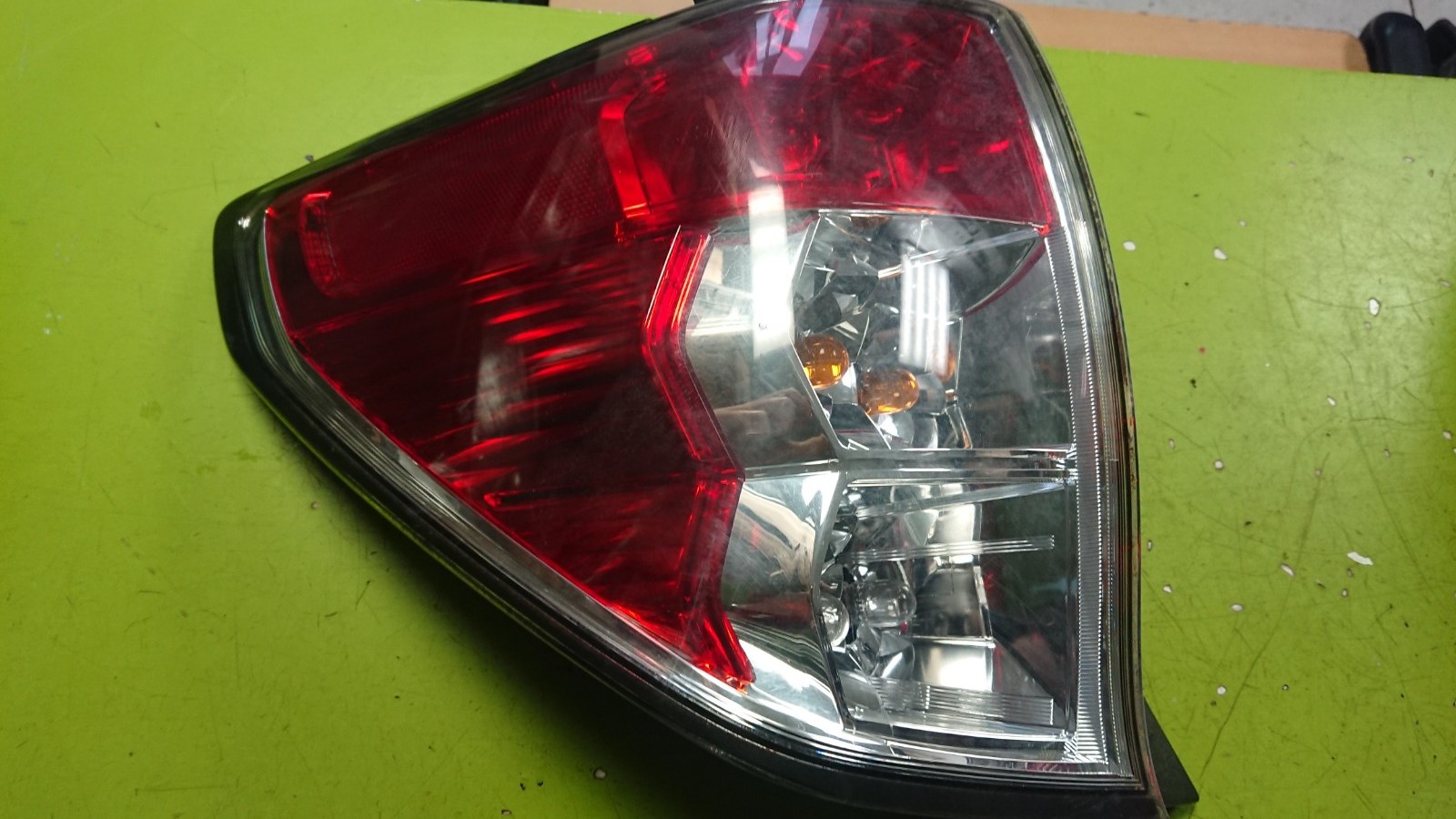 Задний фонарь Subaru Forester SH EJ253 2010 левый (б/у)