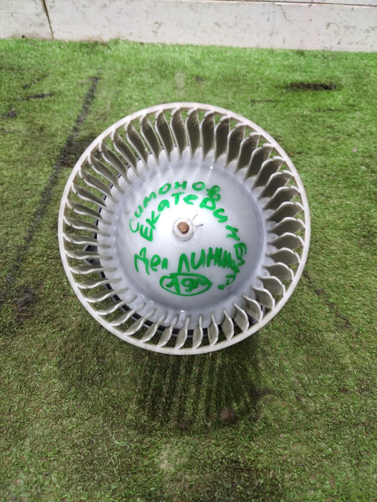 Мотор печки Levorg