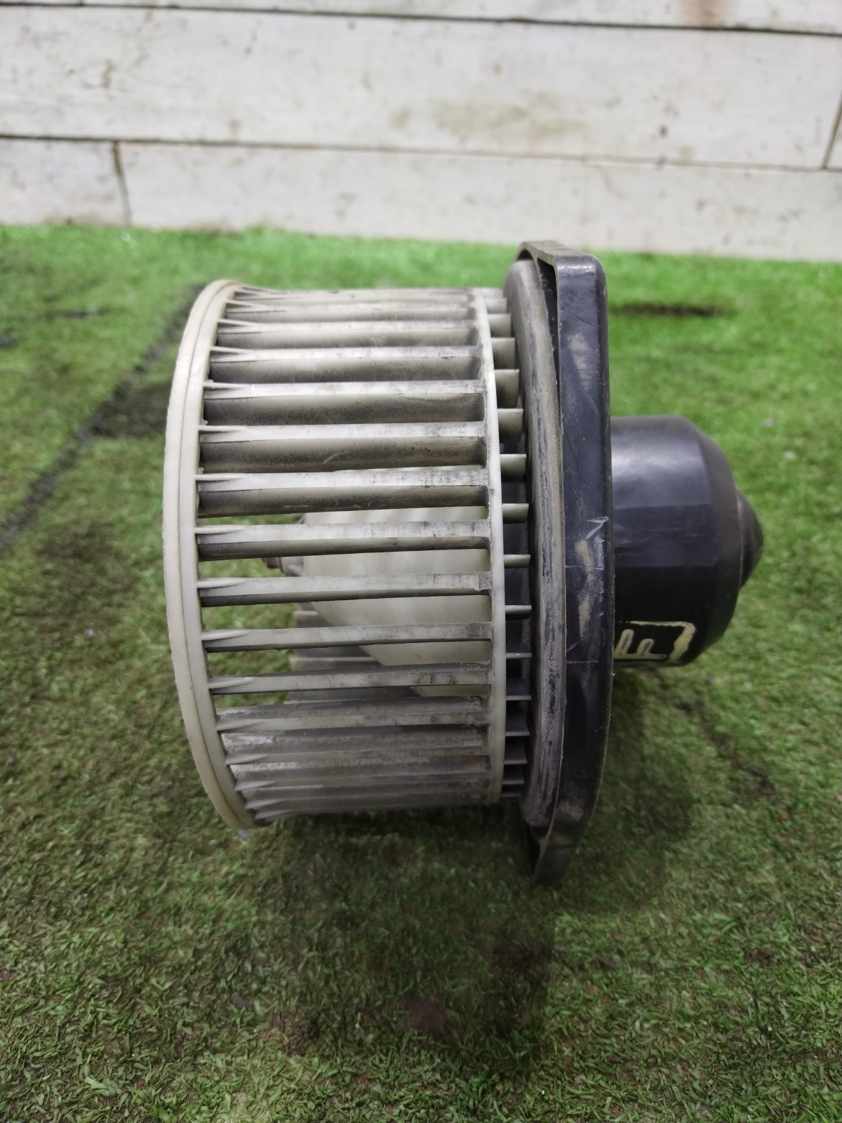 Мотор печки Forester SF