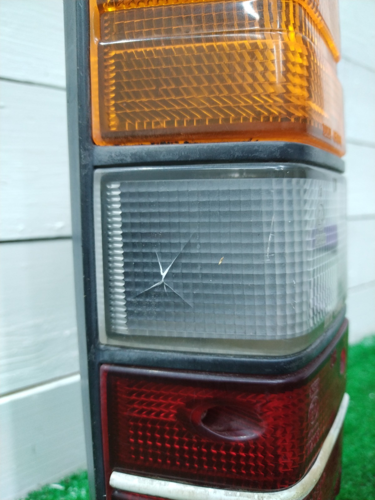 Задний фонарь левый Domingo Задний фонарь левый Domingo