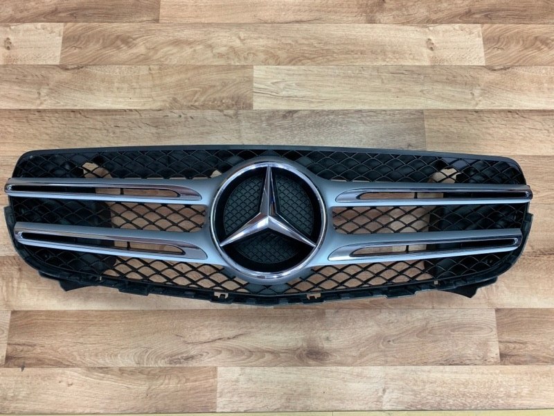 Решетка радиатора Mercedes-Benz Glc X253 2015 (б/у)