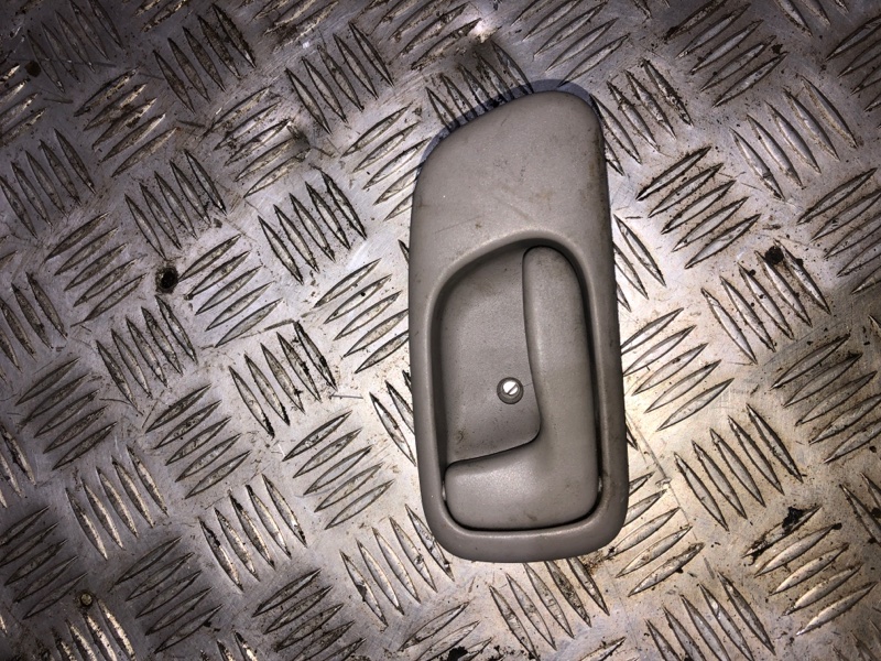 Ручка двери внутренняя Toyota Dyna передняя левая (б/у)