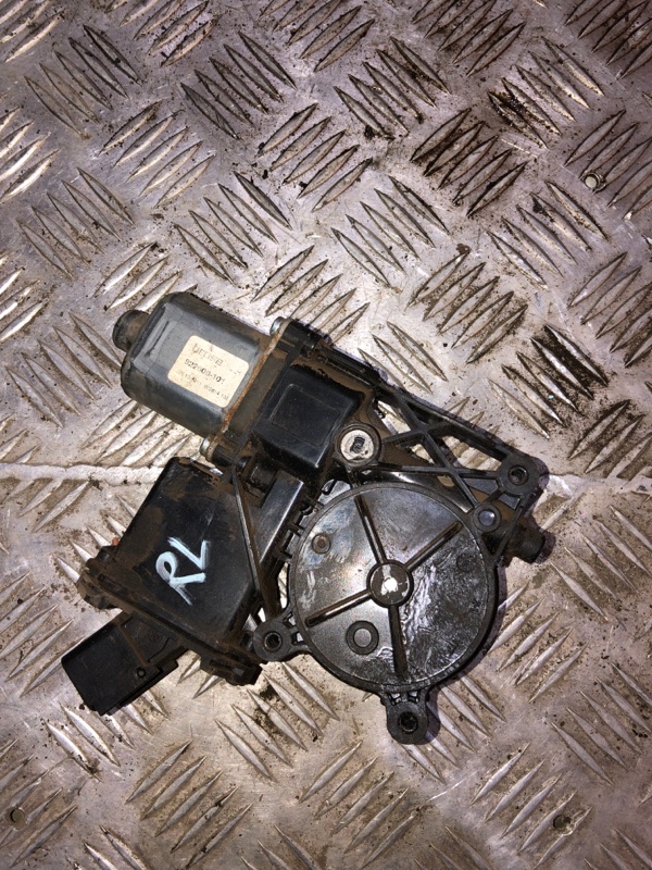Мотор стеклоподъемника Geely Emgrand Ec7 FE-1 JL4G18 2014 задний левый (б/у)