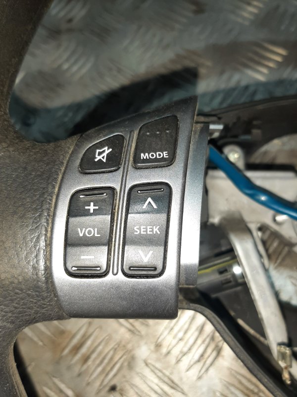 Кнопка многофункциональная Suzuki Sx4 GYA M16A 2010 (б/у)