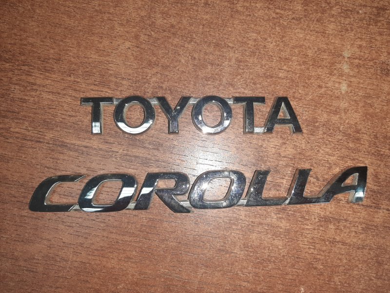 Эмблема Toyota Corolla 151 1ZR-FE 2010 (б/у)