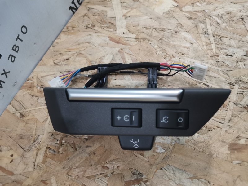 Блок кнопок рулевого колеса Range Rover Sport 2005-2013 XPD500750 новая