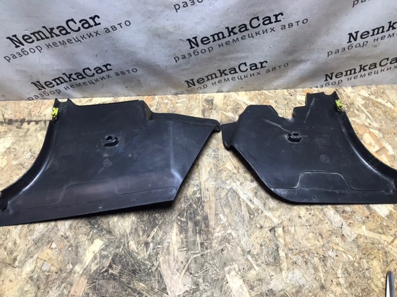 Обшивка стойки Mercedes C-Class W203 111.955