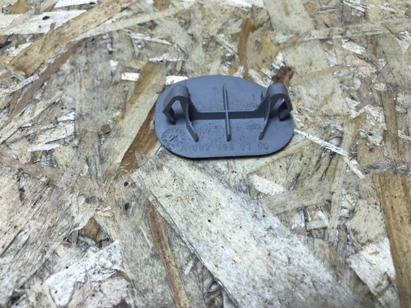 Заглушка потолка правая Vito 2010 639 рест 651.940