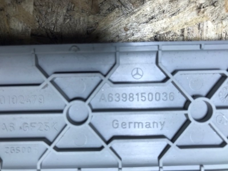 Ручка потолочная Mercedes Vito 639 рест 651.940 Ручка потолочная Mercedes Vito 639 рест 651.940