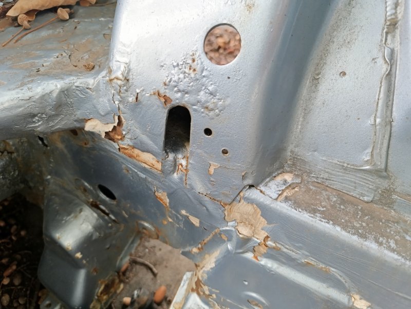 КУЗОВ ГОЛЫЙ 190 W201 M102