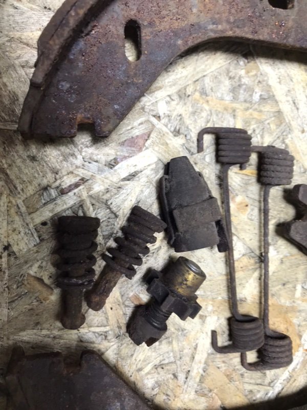 Механизм стояночного тормоза BMW 3-Series E30 m20 Механизм стояночного тормоза BMW 3-Series E30 m20