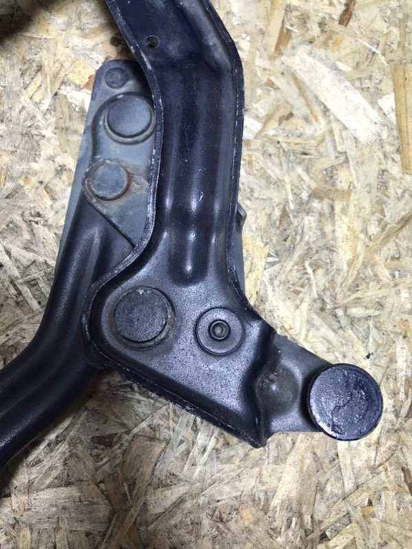 Петли капота Mercedes W126 420SE 116.965